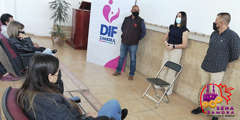 Acercamiento y Dialogo con compañeros adscritos al Sistema DIF Zamora